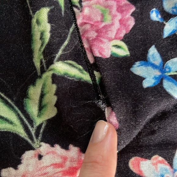 Samantha Pleet Floral Flutter Sleeve Dress - Picture 8 of 9